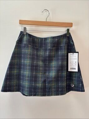 Foray Golf Plaid Skort in Navy and Green
